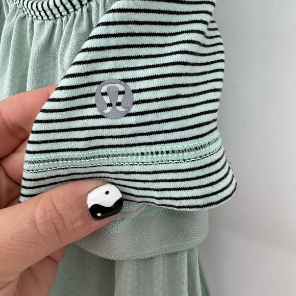 Lululemon No Limits Mint Green Tank with Shelf Bra - Picture 5 of 7